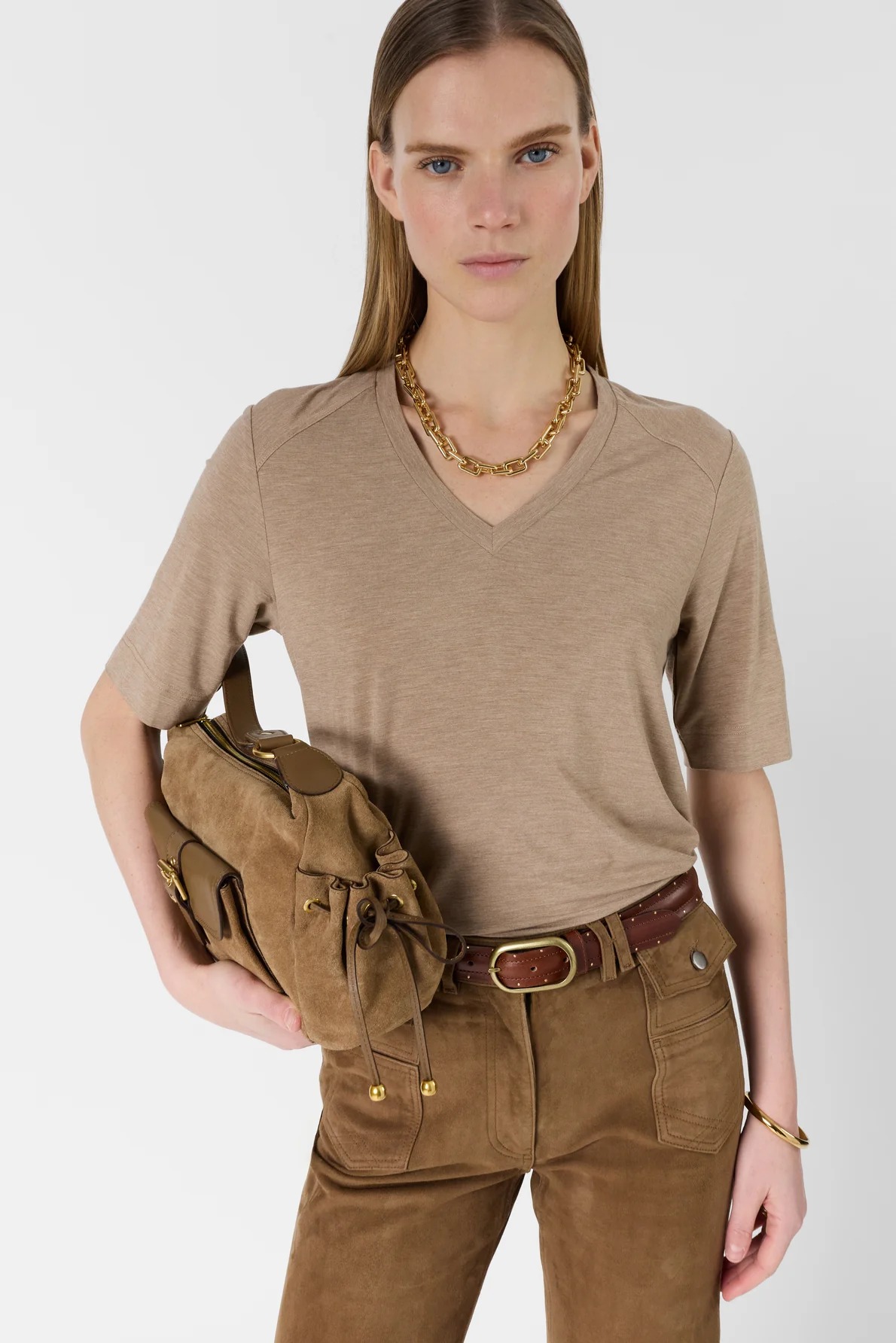 Tricou moale cu decolteu în V caramel - MALVINE