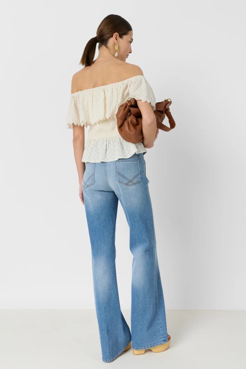 Alternative view of Top din dantelă cu umerii goi alb